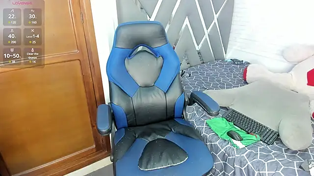 Amberr1 online show from February 9, 6:26 pm