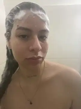 Snapshot of Hannah_Jonhson chatting on June 16, 9:15 pm Hannah Jonhson online show from June 16, 9:15 pm