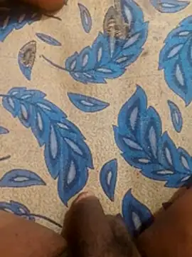 Snapshot of mhmia chatting on November 1, 8:57 pm mhmia online show from November 1, 8:57 pm