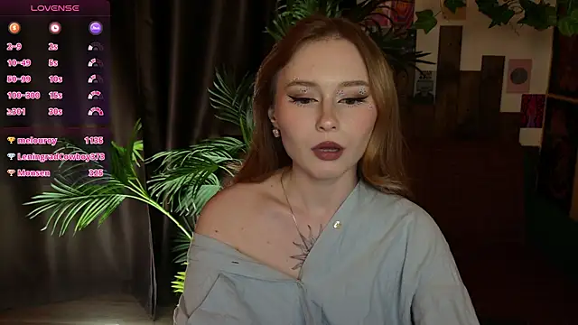 Snapshot of Yo_Pixxie chatting on February 8, 12:50 pm Yo Pixxie online show from February 8, 12:50 pm