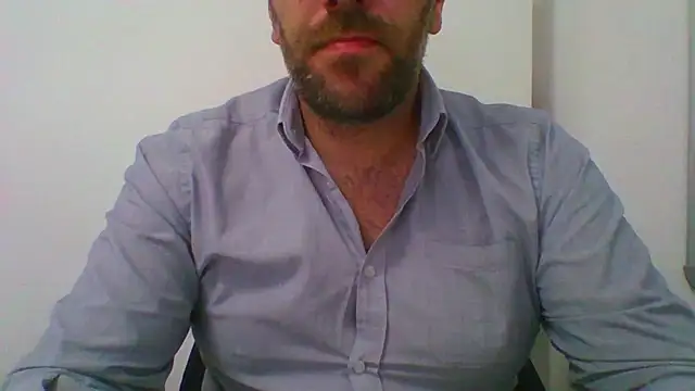 Snapshot of _tuga_man_ chatting on September 22, 12:44 pm tuga man online show from September 22, 12:44 pm