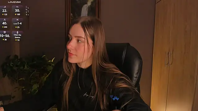 Snapshot of eilynxx chatting on February 3, 12:58 am eilynxx online show from February 3, 12:58 am