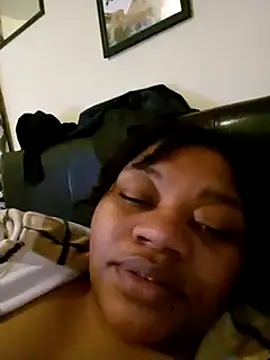 Snapshot of Big_BodyDee chatting on March 6, 2:41 am Big BodyDee online show from March 6, 2:41 am