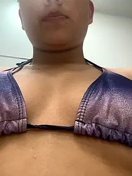 MeganCrow online show from November 4, 7:50 pm