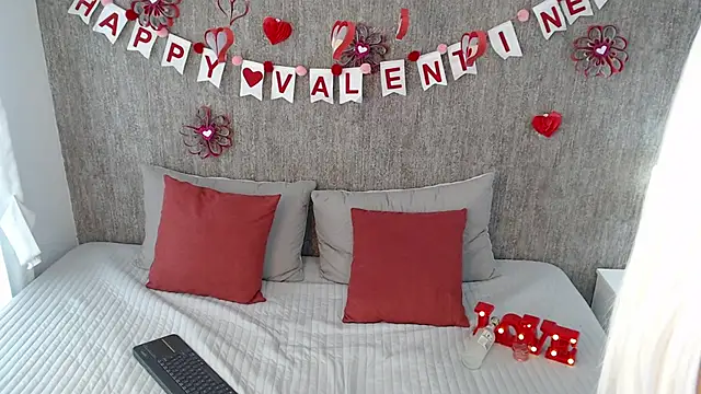 CattyMoon online show from February 14, 7:44 pm