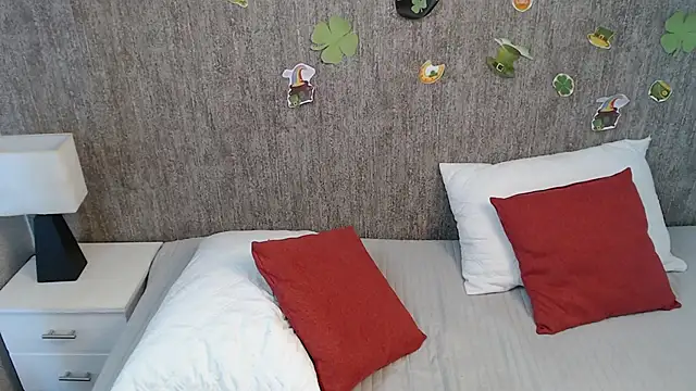 CattyMoon online show from March 20, 7:35 pm