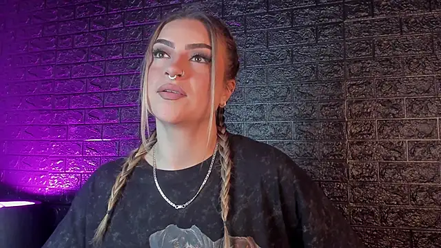 Snapshot of Valka_praskov chatting on November 15, 1:15 pm Valka praskov online show from November 15, 1:15 pm