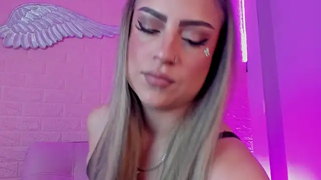 Snapshot of Valka_praskov chatting on November 18, 1:03 pm Valka praskov online show from November 18, 1:03 pm