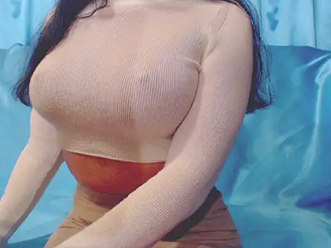 Ms Mia25 online show from April 1, 8:06 pm
