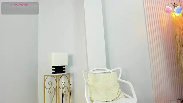 alana rossetti online show from May 13, 3:13 am