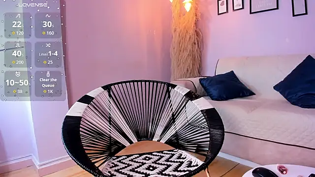 alana rossetti online show from October 4, 12:17 pm