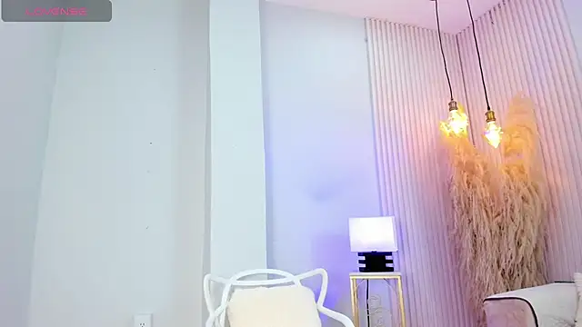 alana rossetti online show from February 13, 12:05 pm