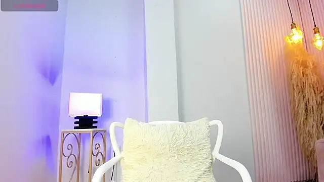 alana rossetti online show from April 8, 11:44 am