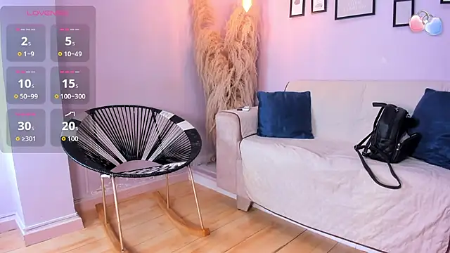 alana rossetti online show from December 17, 12:43 pm