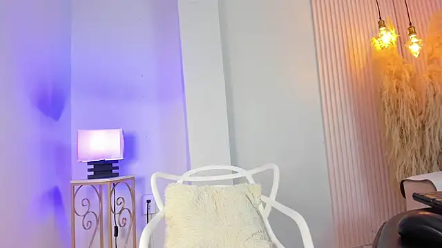 alana rossetti online show from May 24, 3:17 am