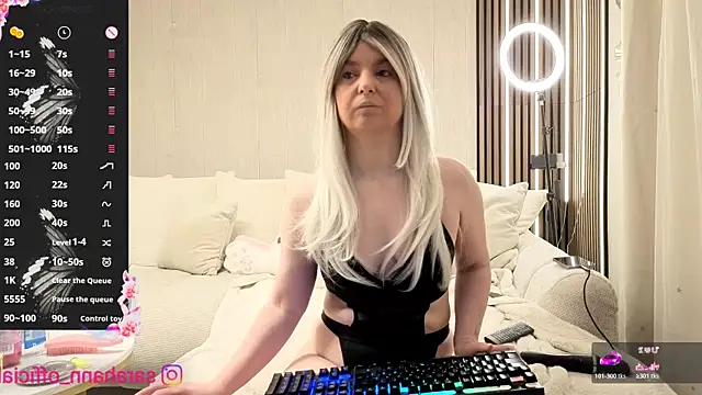 SarahAnnXXX online show from March 11, 8:25 pm