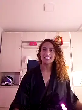 Zoedaniels online show from March 4, 11:22 pm