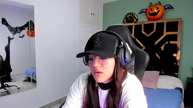 Snapshot of Billie_Jhonson_ chatting on October 28, 7:13 pm Billie Jhonson online show from October 28, 7:13 pm