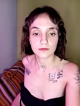 parejarica420 online show from April 17, 2:25 am