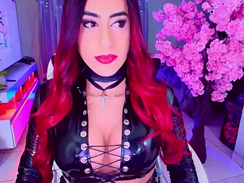 latexgoddes online show from December 5, 3:49 am