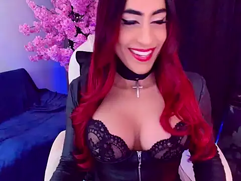 latexgoddes online show from July 1, 11:49 pm