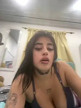 Snapshot of Girl_milk7 chatting on March 17, 5:12 am Girl milk7 online show from March 17, 5:12 am