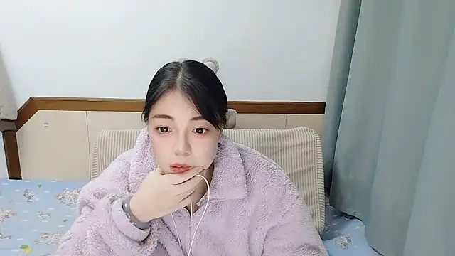 Snapshot of Song_99 chatting on March 9, 5:39 pm Song 99 online show from March 9, 5:39 pm