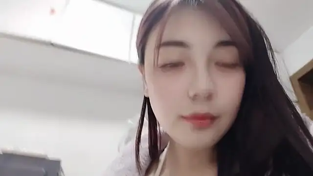 Snapshot of Song_99 chatting on February 27, 5:37 pm Song 99 online show from February 27, 5:37 pm