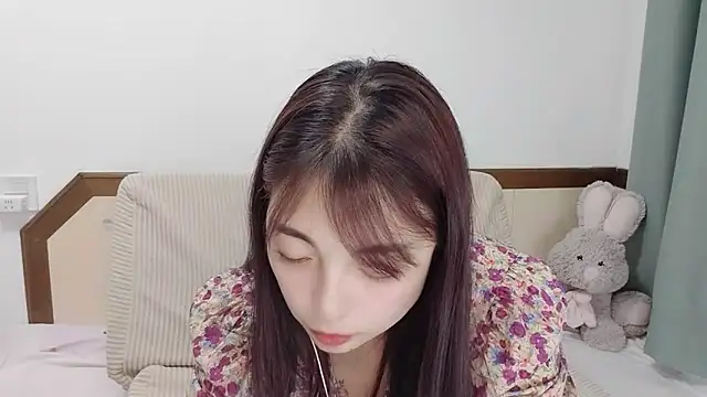 Snapshot of Song_99 chatting on February 26, 4:16 pm Song 99 online show from February 26, 4:16 pm