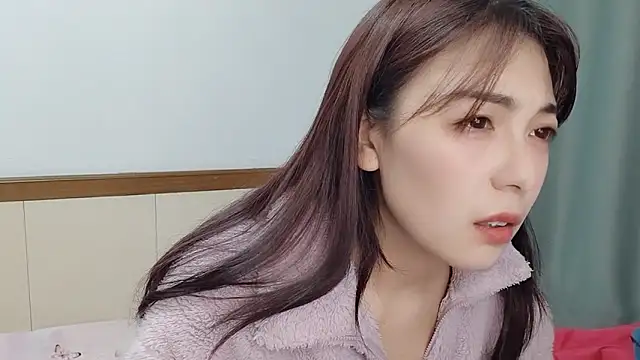 Snapshot of Song_99 chatting on March 1, 12:56 pm Song 99 online show from March 1, 12:56 pm