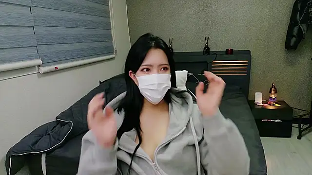 lovecandy7 online show from February 7, 9:58 am