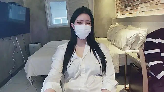 lovecandy7 online show from February 19, 7:39 am