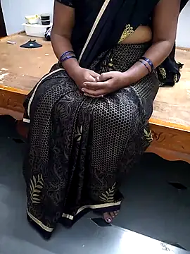 Snapshot of laxmitelugu78 chatting on January 24, 1:25 pm laxmitelugu78 online show from January 24, 1:25 pm