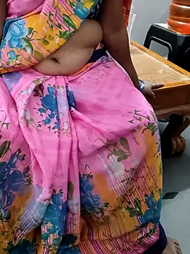 Snapshot of laxmitelugu78 chatting on January 28, 10:34 am laxmitelugu78 online show from January 28, 10:34 am