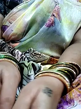 Snapshot of laxmitelugu78 chatting on March 11, 4:41 am laxmitelugu78 online show from March 11, 4:41 am