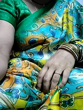 Snapshot of laxmitelugu78 chatting on March 8, 3:06 am laxmitelugu78 online show from March 8, 3:06 am