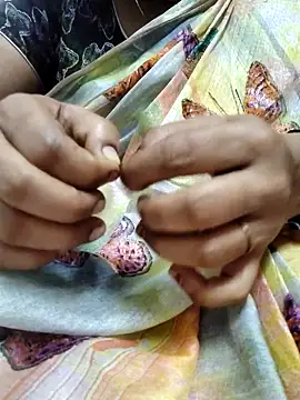 Snapshot of laxmitelugu78 chatting on March 11, 10:51 am laxmitelugu78 online show from March 11, 10:51 am