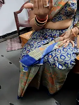 Snapshot of laxmitelugu78 chatting on March 5, 11:27 pm laxmitelugu78 online show from March 5, 11:27 pm