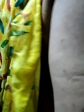 Snapshot of laxmitelugu78 chatting on March 9, 8:31 pm laxmitelugu78 online show from March 9, 8:31 pm