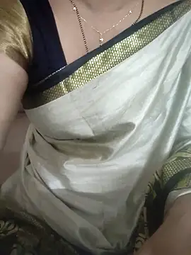 Snapshot of laxmitelugu78 chatting on November 8, 7:28 pm laxmitelugu78 online show from November 8, 7:28 pm