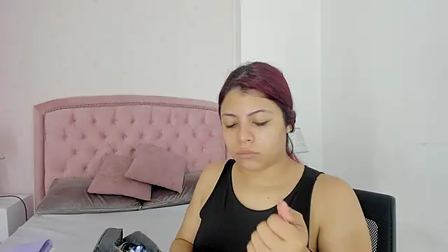 Kendall  Fox online show from October 7, 4:13 am