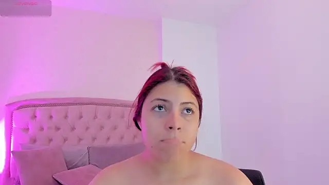 Kendall  Fox online show from February 13, 8:36 am