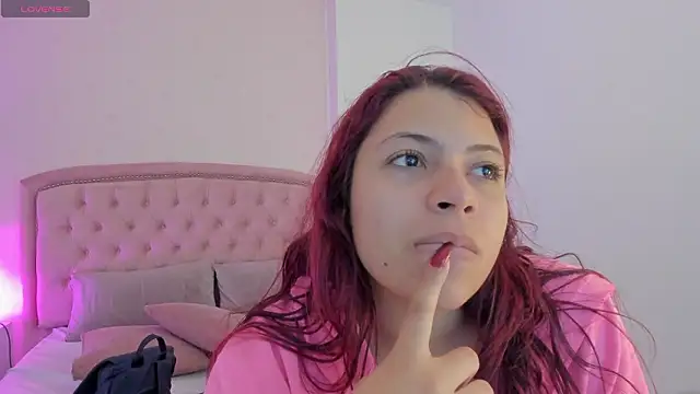 Kendall  Fox online show from February 5, 6:09 am