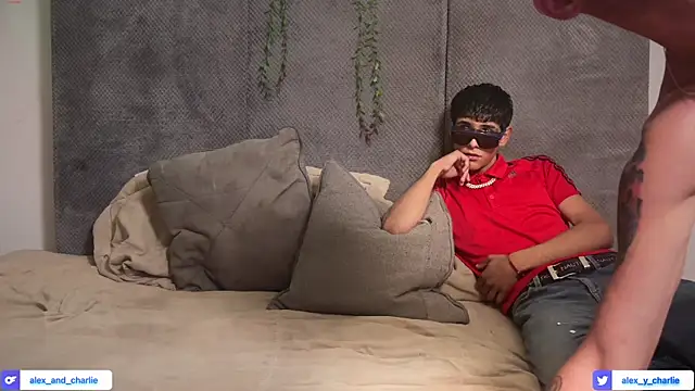 badrolemodelx online show from April 13, 3:43 am