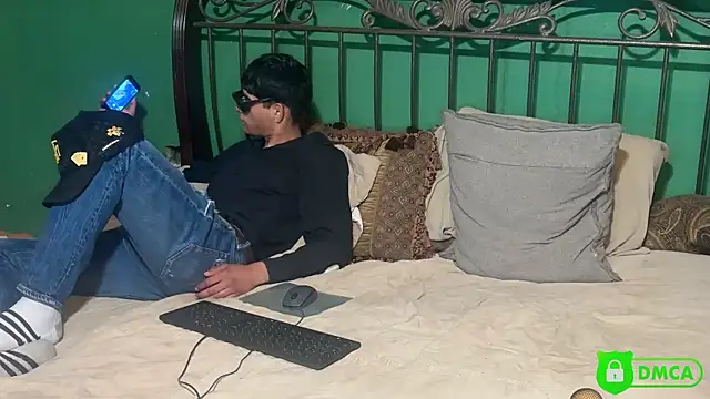 badrolemodelx online show from March 6, 5:08 pm