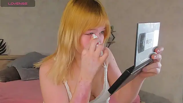 Amy Kimberlly online show from November 30, 12:00 am