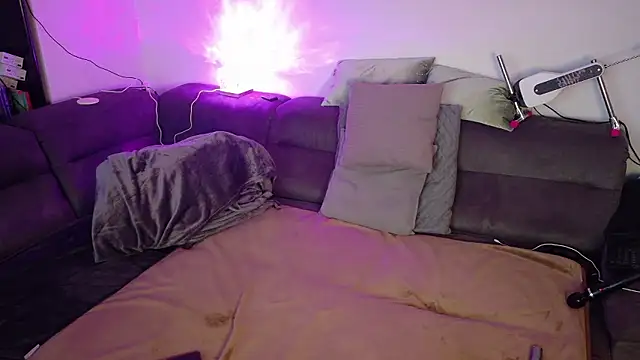 Snapshot of AnastasiaCumowa chatting on January 9, 8:10 am AnastasiaCumowa online show from January 9, 8:10 am