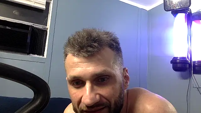 sexyhotstud12 online show from January 17, 12:48 am