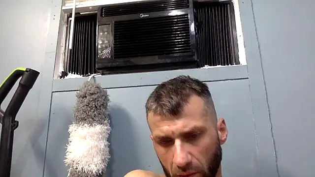 sexyhotstud12 online show from December 18, 3:44 am