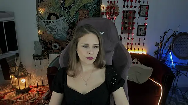 Snapshot of EmiliaBedy chatting on February 27, 9:07 am EmiliaBedy online show from February 27, 9:07 am